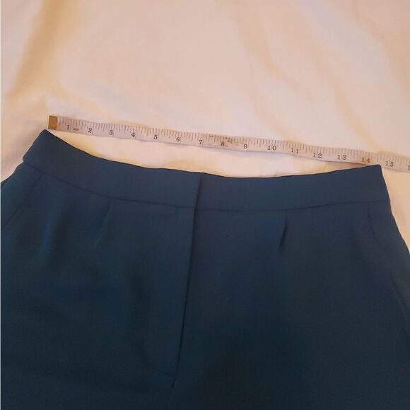 Forever 21 Turquoise Dressy Shorts L - Picture 7 of 9